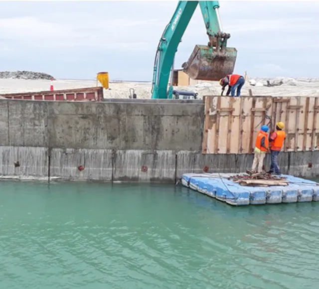 Construction of Quay wall at Rahfalhu Huraa