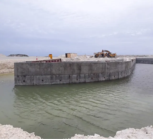 Construction of Quay wall at Rahfalhu Huraa